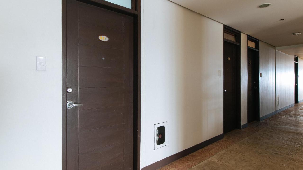 Reddoorz Plus @ Cuarto Verde Staycation Las Piñas Exteriör bild