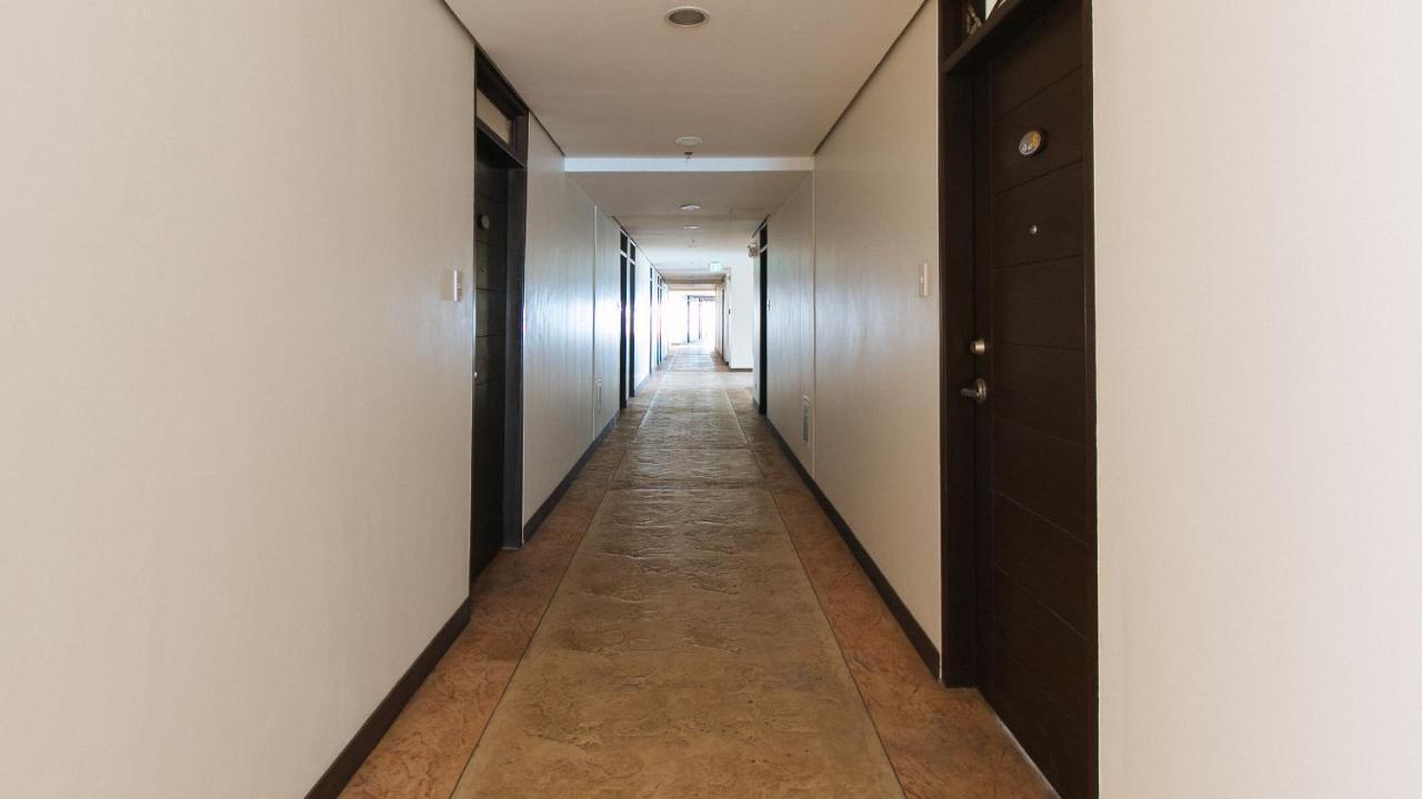 Reddoorz Plus @ Cuarto Verde Staycation Las Piñas Exteriör bild