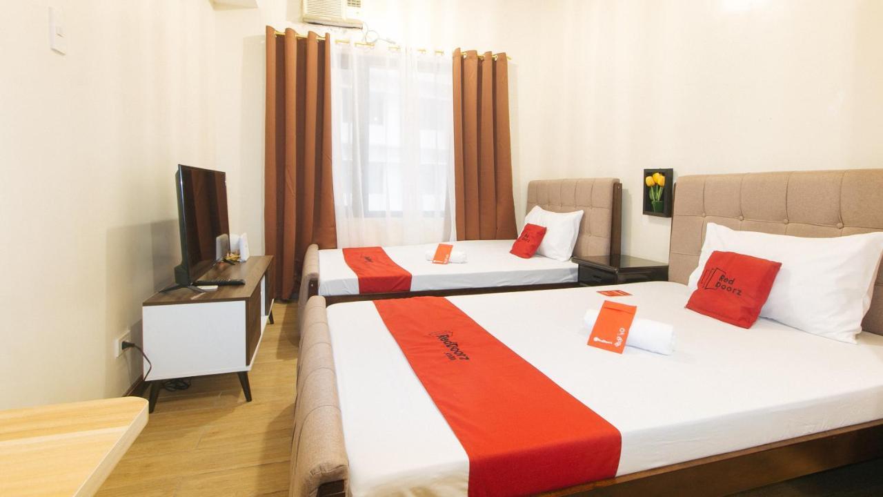 Reddoorz Plus @ Cuarto Verde Staycation Las Piñas Exteriör bild