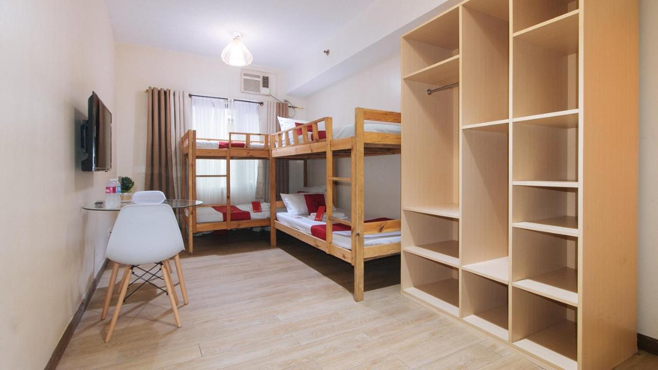 Reddoorz Plus @ Cuarto Verde Staycation Las Piñas Exteriör bild