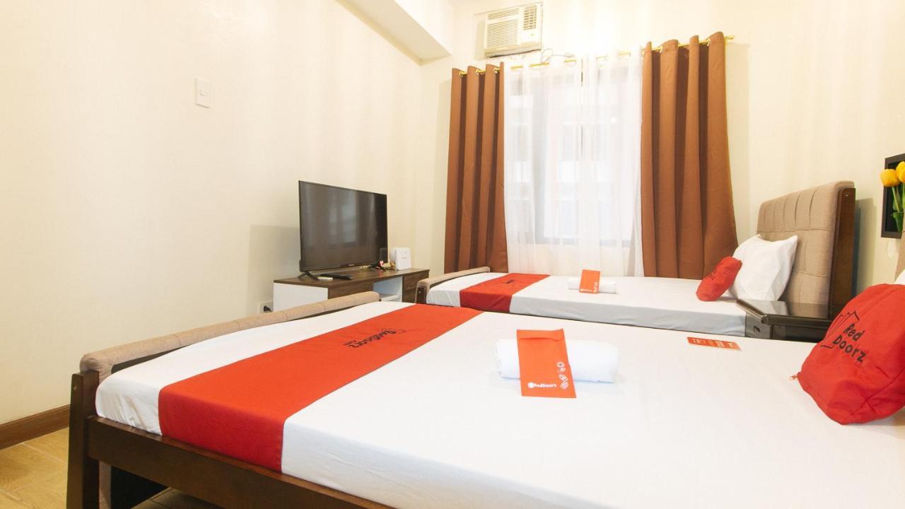 Reddoorz Plus @ Cuarto Verde Staycation Las Piñas Exteriör bild